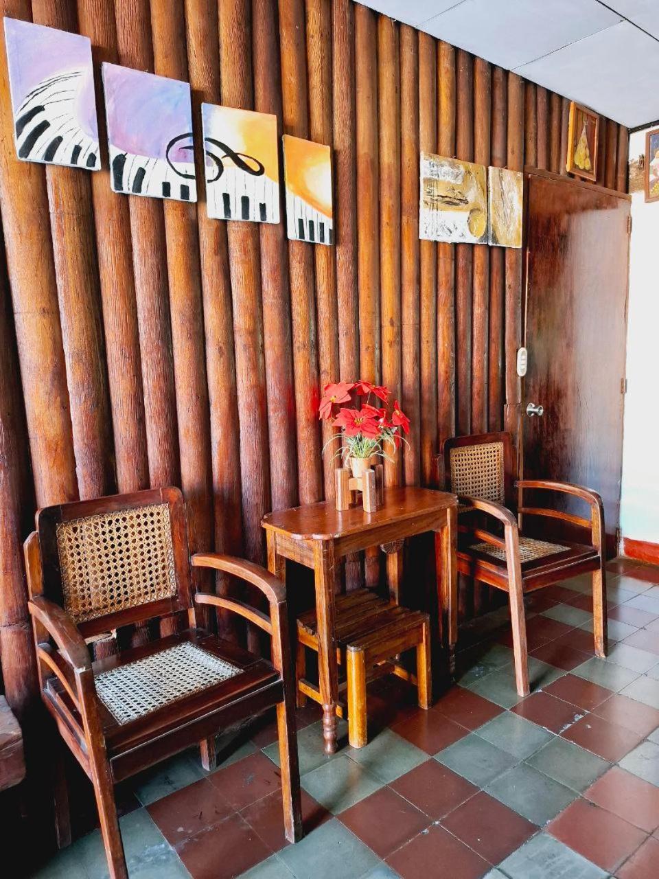 Casa De Los Berrios León 外观 照片