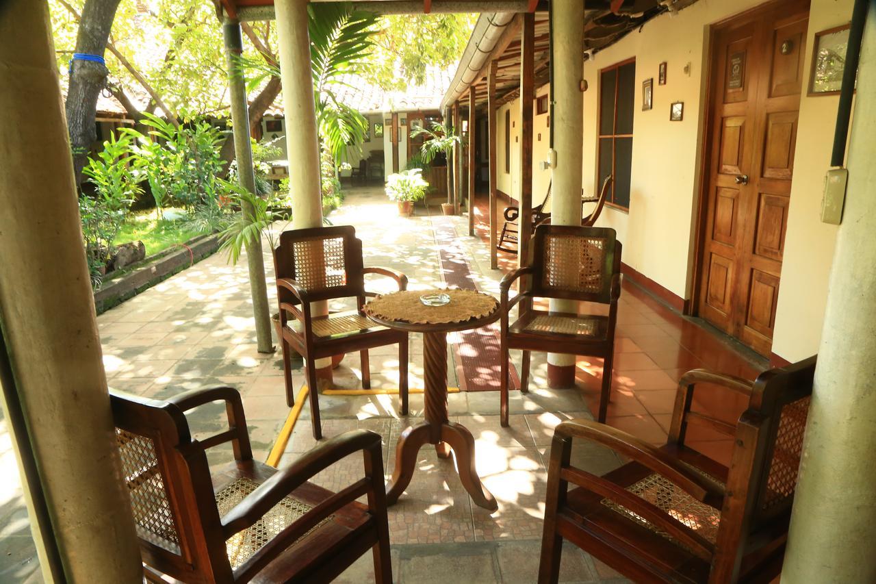Casa De Los Berrios León 外观 照片